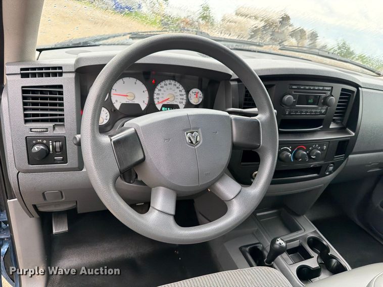 image for item FB5934 2006 Dodge Ram 2500 Ext. Cab pickup truck