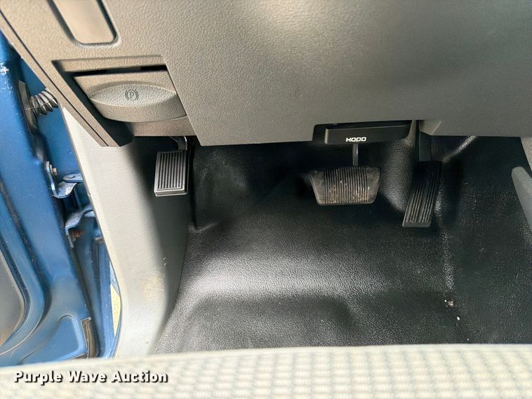 image for item FB5934 2006 Dodge Ram 2500 Ext. Cab pickup truck