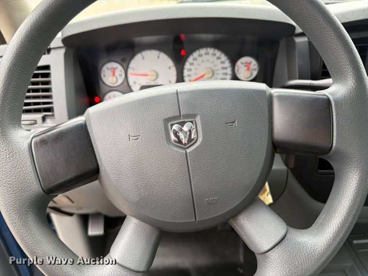 image for item FB5934 2006 Dodge Ram 2500 Ext. Cab pickup truck