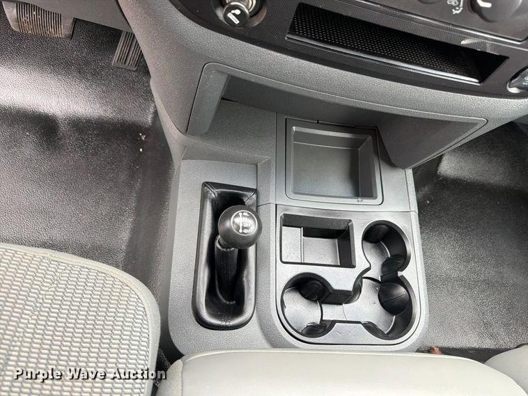image for item FB5934 2006 Dodge Ram 2500 Ext. Cab pickup truck