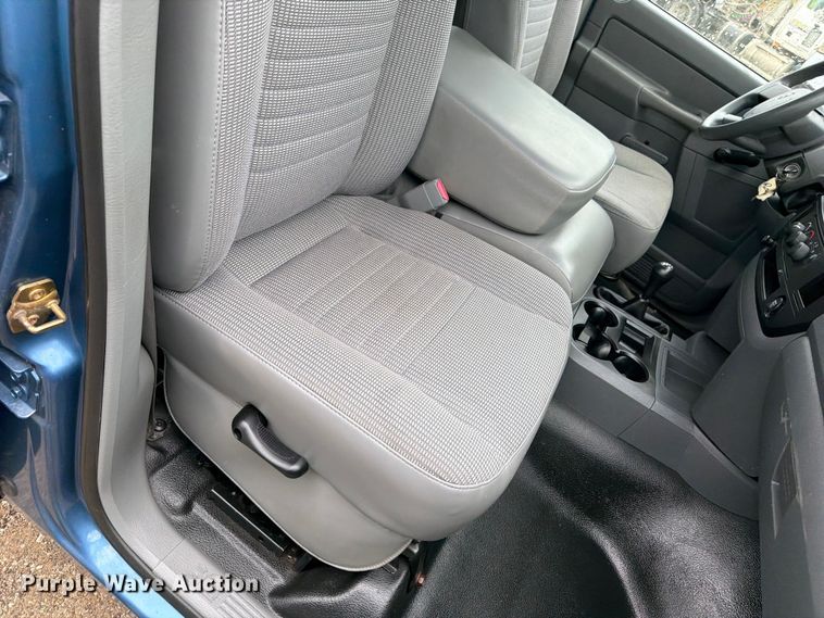 image for item FB5934 2006 Dodge Ram 2500 Ext. Cab pickup truck