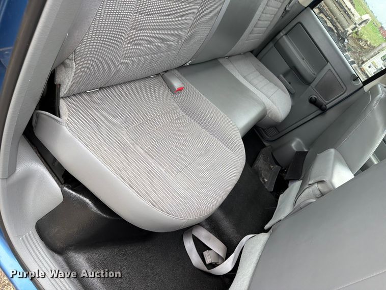 image for item FB5934 2006 Dodge Ram 2500 Ext. Cab pickup truck