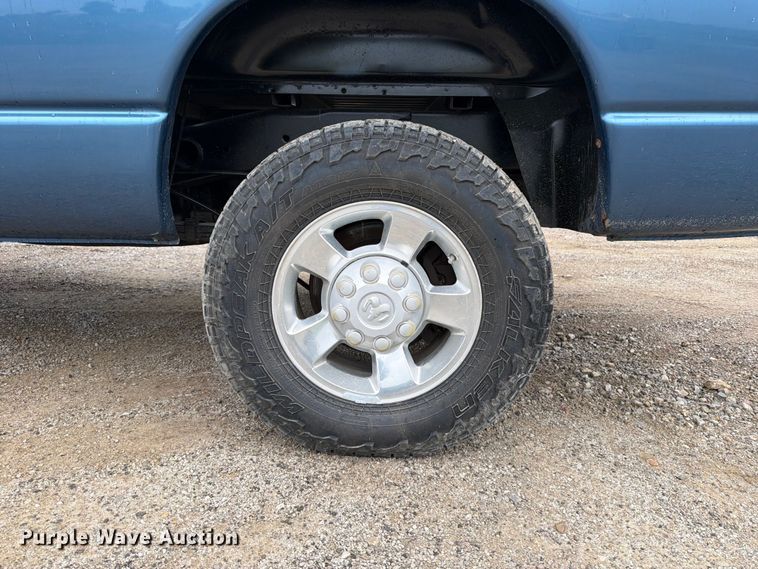 image for item FB5934 2006 Dodge Ram 2500 Ext. Cab pickup truck
