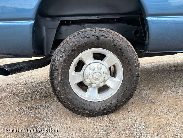 image for item FB5934 2006 Dodge Ram 2500 Ext. Cab pickup truck