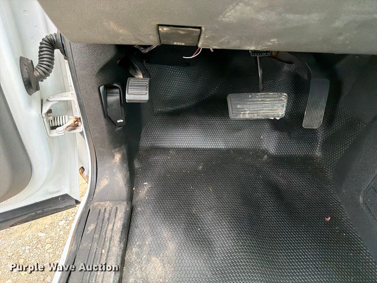 image for item FB5935 2010 Chevrolet Silverado 3500HD pickup truck