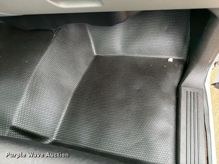image for item FB5935 2010 Chevrolet Silverado 3500HD pickup truck