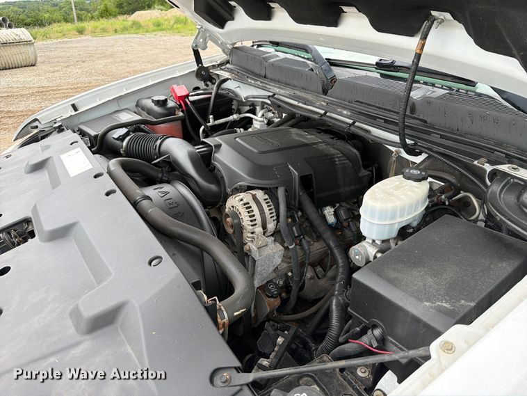 image for item FB5935 2010 Chevrolet Silverado 3500HD pickup truck