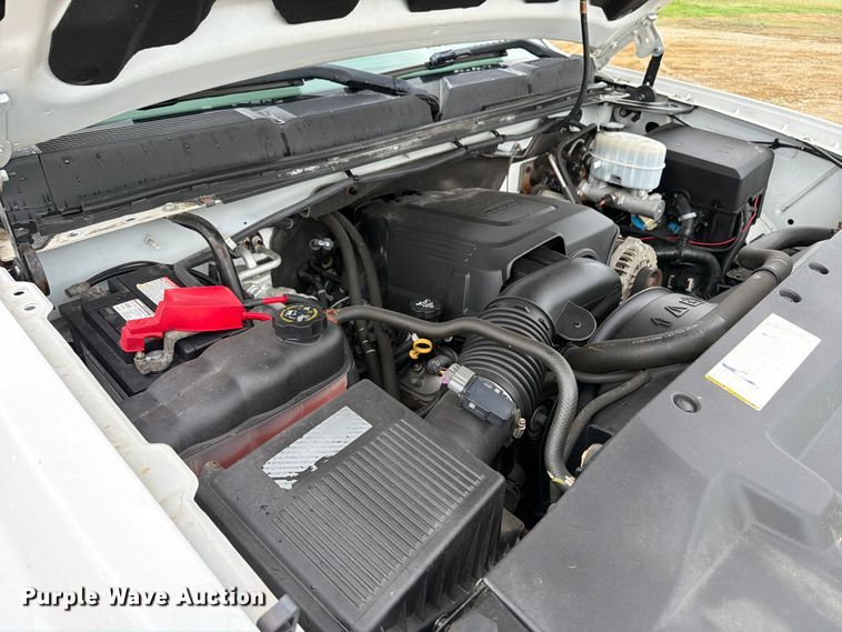 image for item FB5935 2010 Chevrolet Silverado 3500HD pickup truck