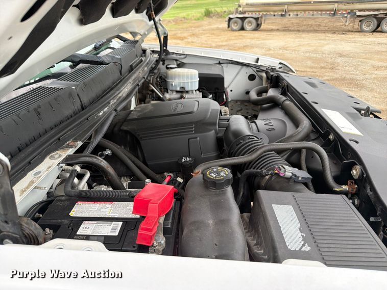image for item FB5935 2010 Chevrolet Silverado 3500HD pickup truck