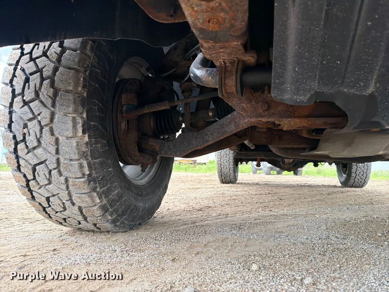 image for item FB5935 2010 Chevrolet Silverado 3500HD pickup truck