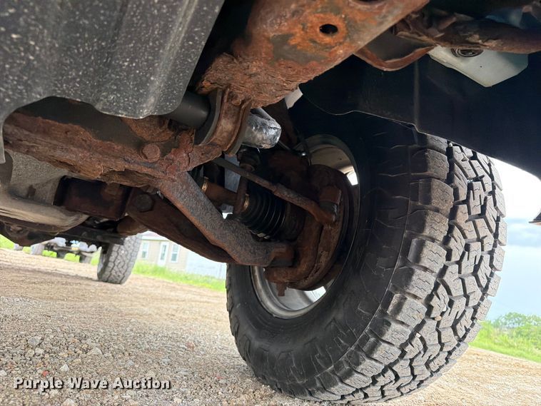 image for item FB5935 2010 Chevrolet Silverado 3500HD pickup truck