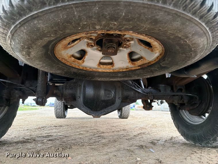 image for item FB5935 2010 Chevrolet Silverado 3500HD pickup truck