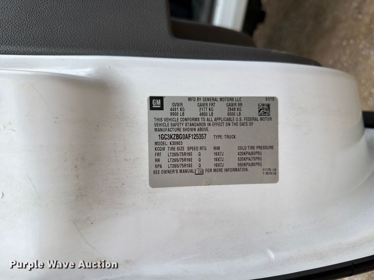 image for item FB5935 2010 Chevrolet Silverado 3500HD pickup truck