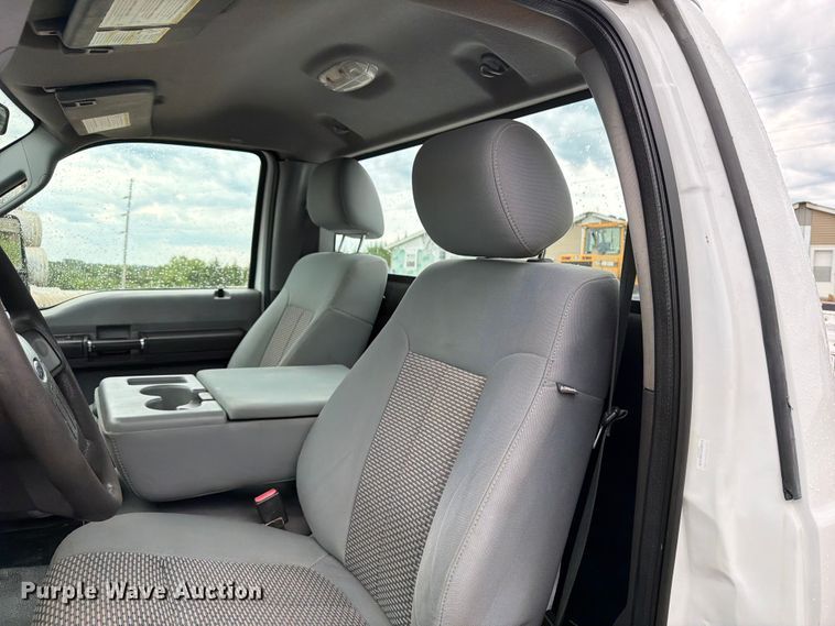image for item FB5936 2012 Ford F250 pickup truck