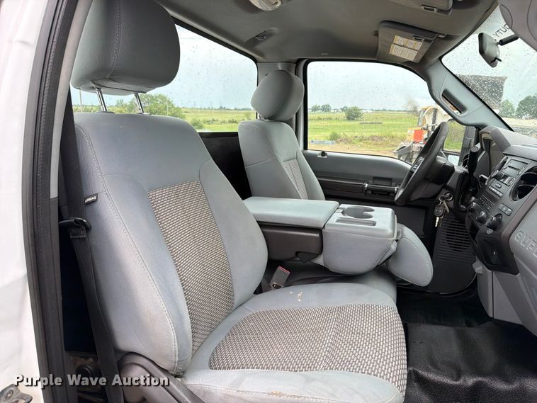 image for item FB5936 2012 Ford F250 pickup truck