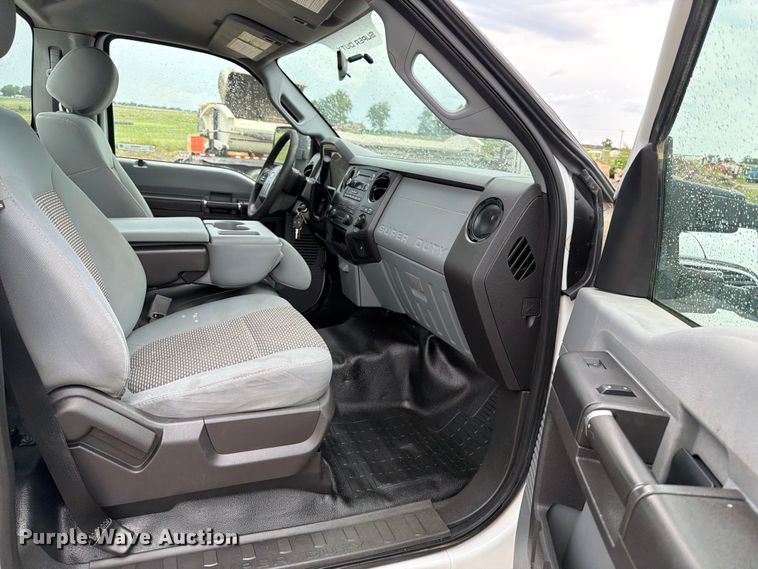 image for item FB5936 2012 Ford F250 pickup truck
