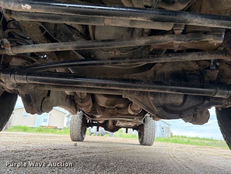 image for item FB5936 2012 Ford F250 pickup truck