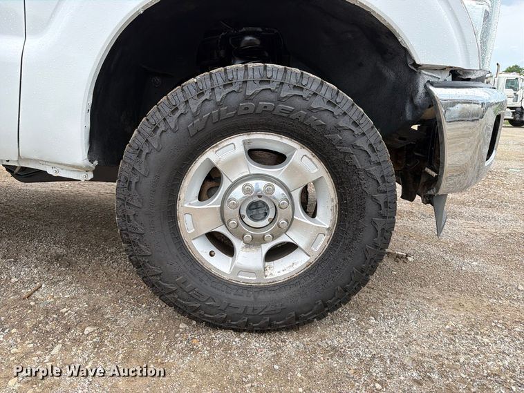 image for item FB5936 2012 Ford F250 pickup truck