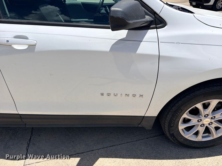 image for item FB8288 2020 Chevrolet Equinox SUV