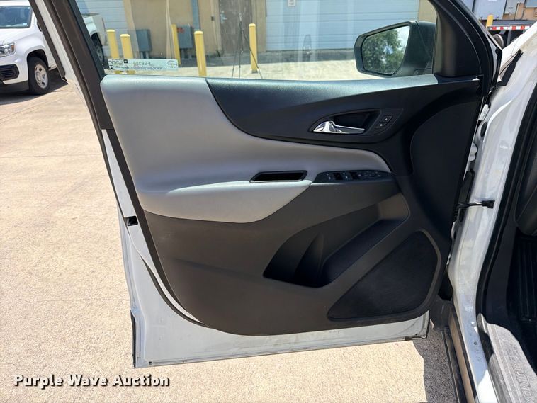 image for item FB8288 2020 Chevrolet Equinox SUV