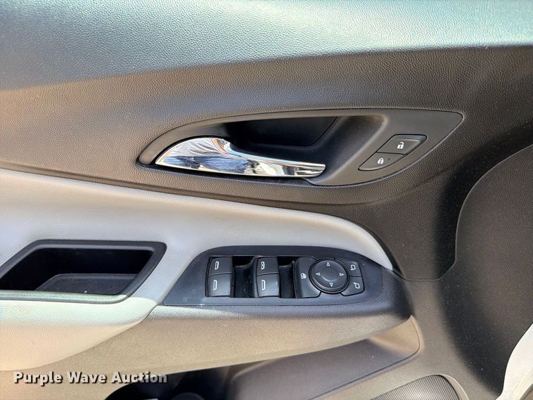 image for item FB8288 2020 Chevrolet Equinox SUV