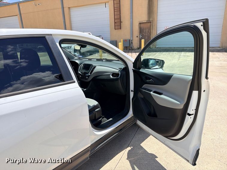 image for item FB8288 2020 Chevrolet Equinox SUV