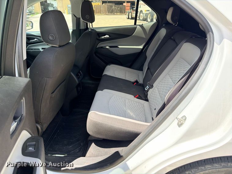 image for item FB8288 2020 Chevrolet Equinox SUV