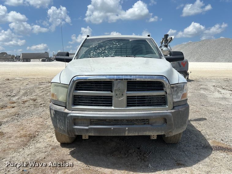 image for item FC1831 2010 Dodge Ram 2500 flatbed pickup truck