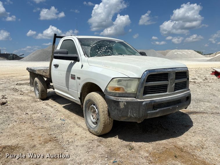image for item FC1831 2010 Dodge Ram 2500 flatbed pickup truck