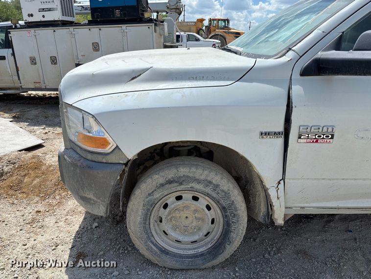 image for item FC1831 2010 Dodge Ram 2500 flatbed pickup truck