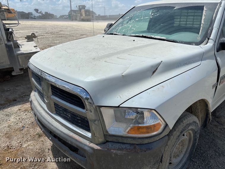 image for item FC1831 2010 Dodge Ram 2500 flatbed pickup truck