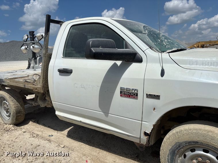 image for item FC1831 2010 Dodge Ram 2500 flatbed pickup truck