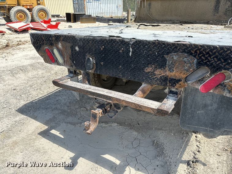 image for item FC1831 2010 Dodge Ram 2500 flatbed pickup truck