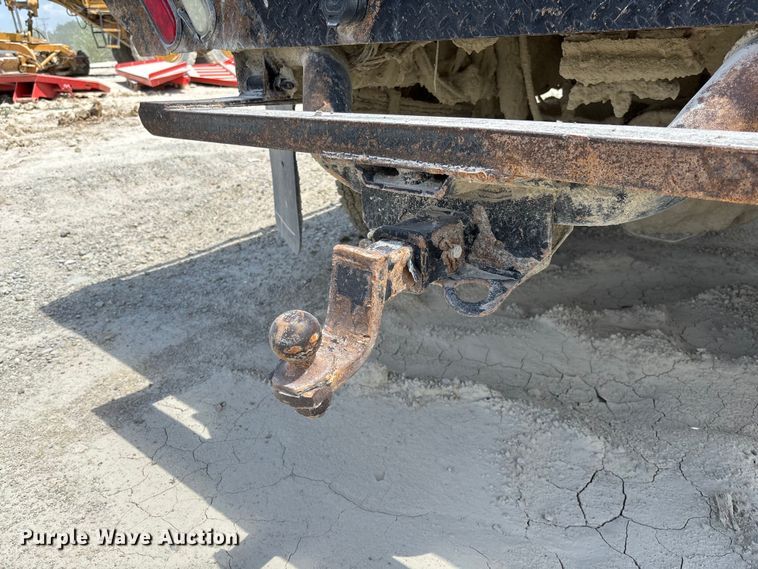 image for item FC1831 2010 Dodge Ram 2500 flatbed pickup truck