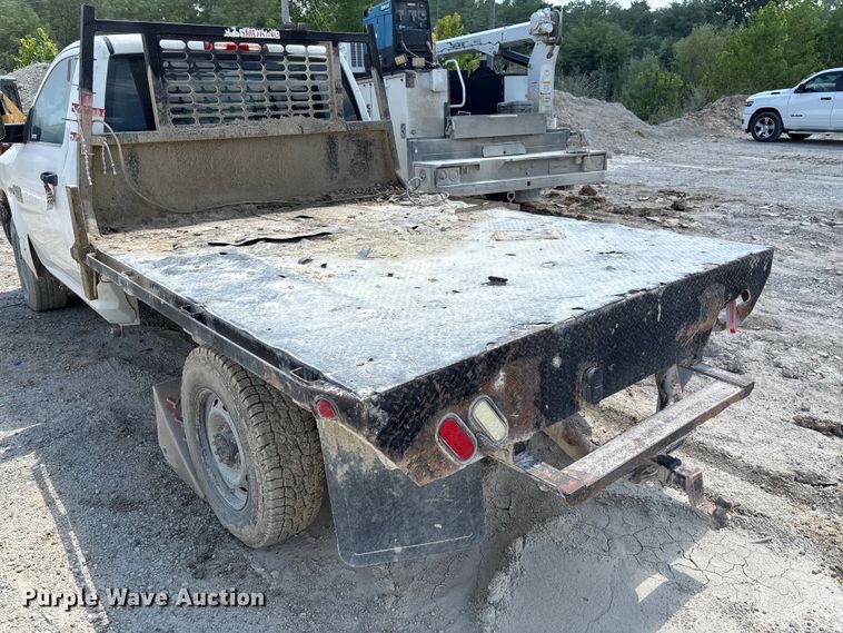 image for item FC1831 2010 Dodge Ram 2500 flatbed pickup truck