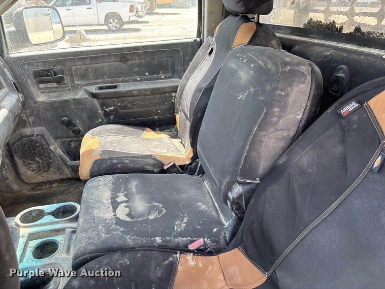 image for item FC1831 2010 Dodge Ram 2500 flatbed pickup truck
