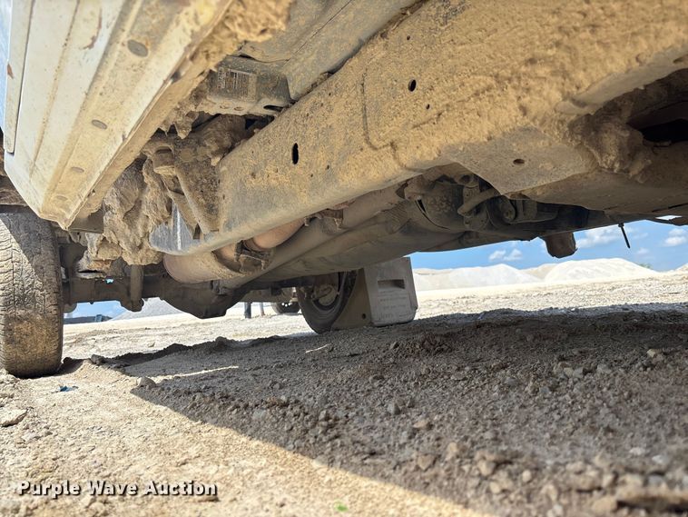 image for item FC1831 2010 Dodge Ram 2500 flatbed pickup truck