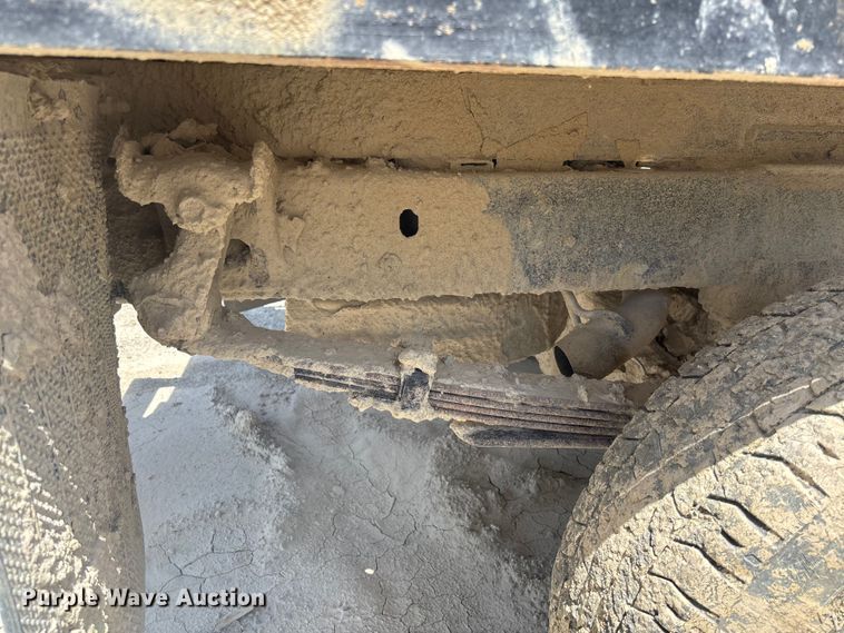 image for item FC1831 2010 Dodge Ram 2500 flatbed pickup truck