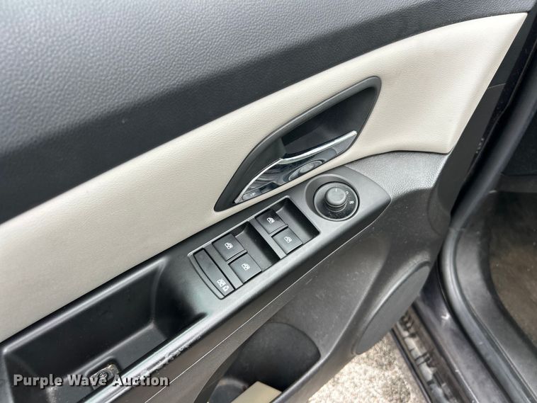 image for item FC2831 2013 Chevrolet Cruze LT 