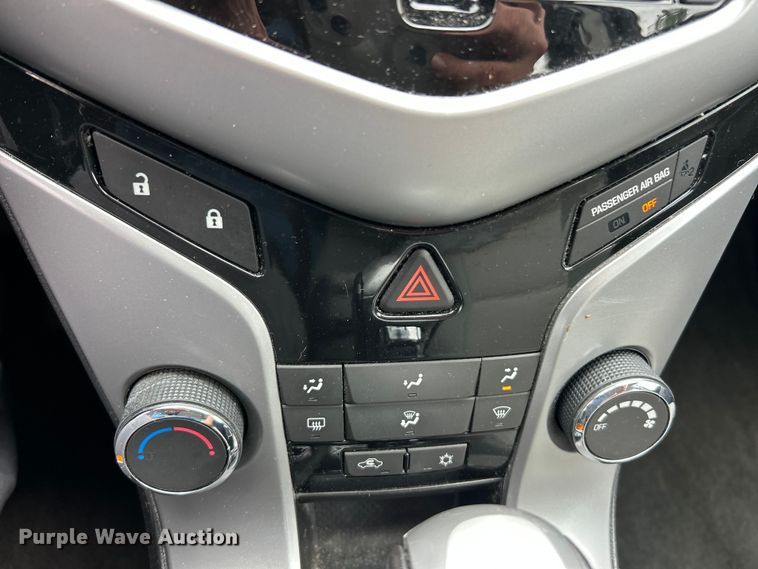 image for item FC2831 2013 Chevrolet Cruze LT 