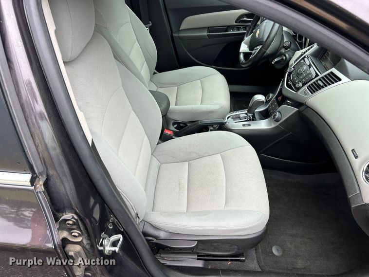 image for item FC2831 2013 Chevrolet Cruze LT 
