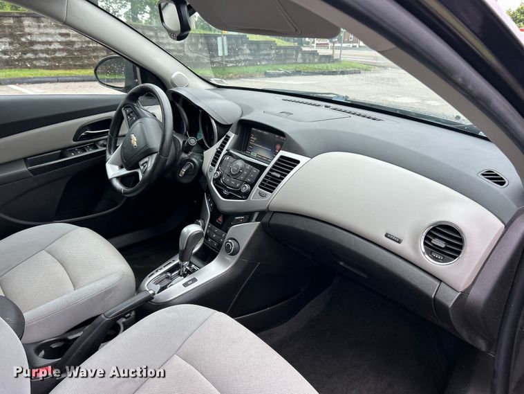 image for item FC2831 2013 Chevrolet Cruze LT 