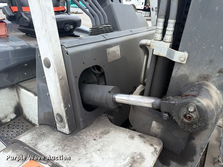 image for item FC3278 2015 Nissan PF80YLP forklift