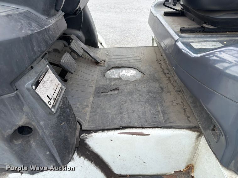image for item FC3278 2015 Nissan PF80YLP forklift