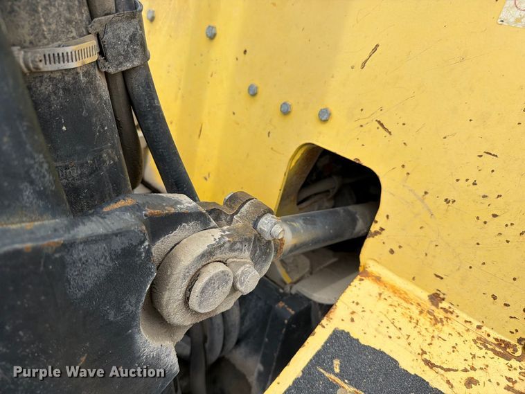 image for item FC3307 2001 Hyster H110XM forklift