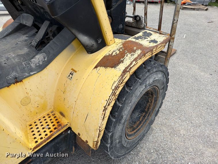 image for item FC3307 2001 Hyster H110XM forklift