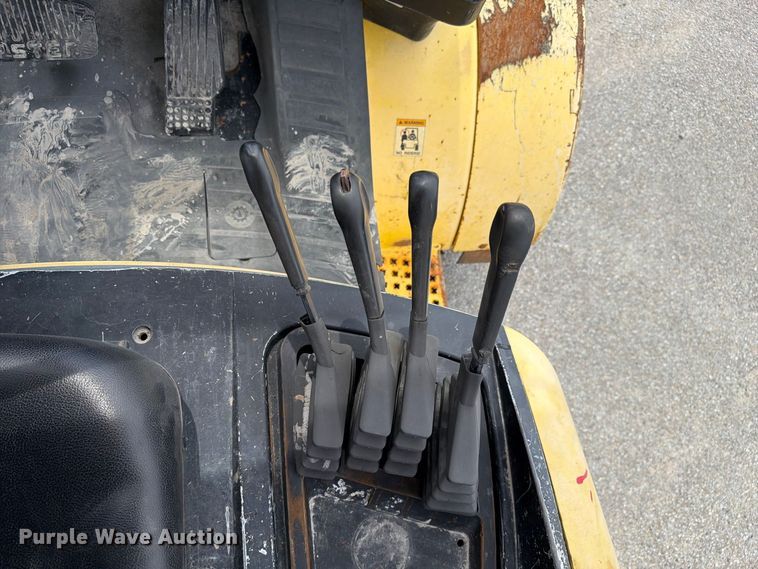 image for item FC3307 2001 Hyster H110XM forklift