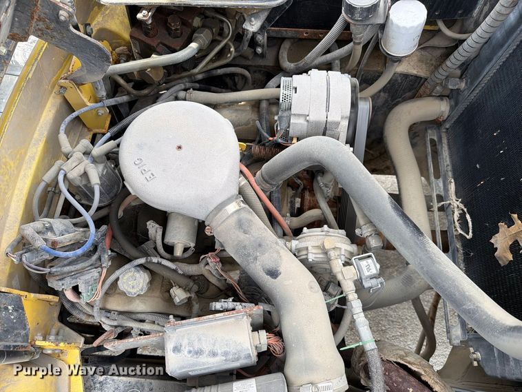 image for item FC3307 2001 Hyster H110XM forklift