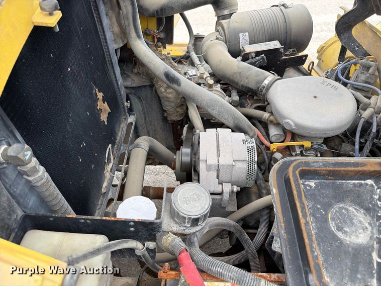 image for item FC3307 2001 Hyster H110XM forklift