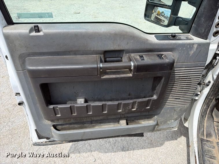 image for item FC3308 2013 Ford F250 Super Duty Ext. Cab pickup truck
